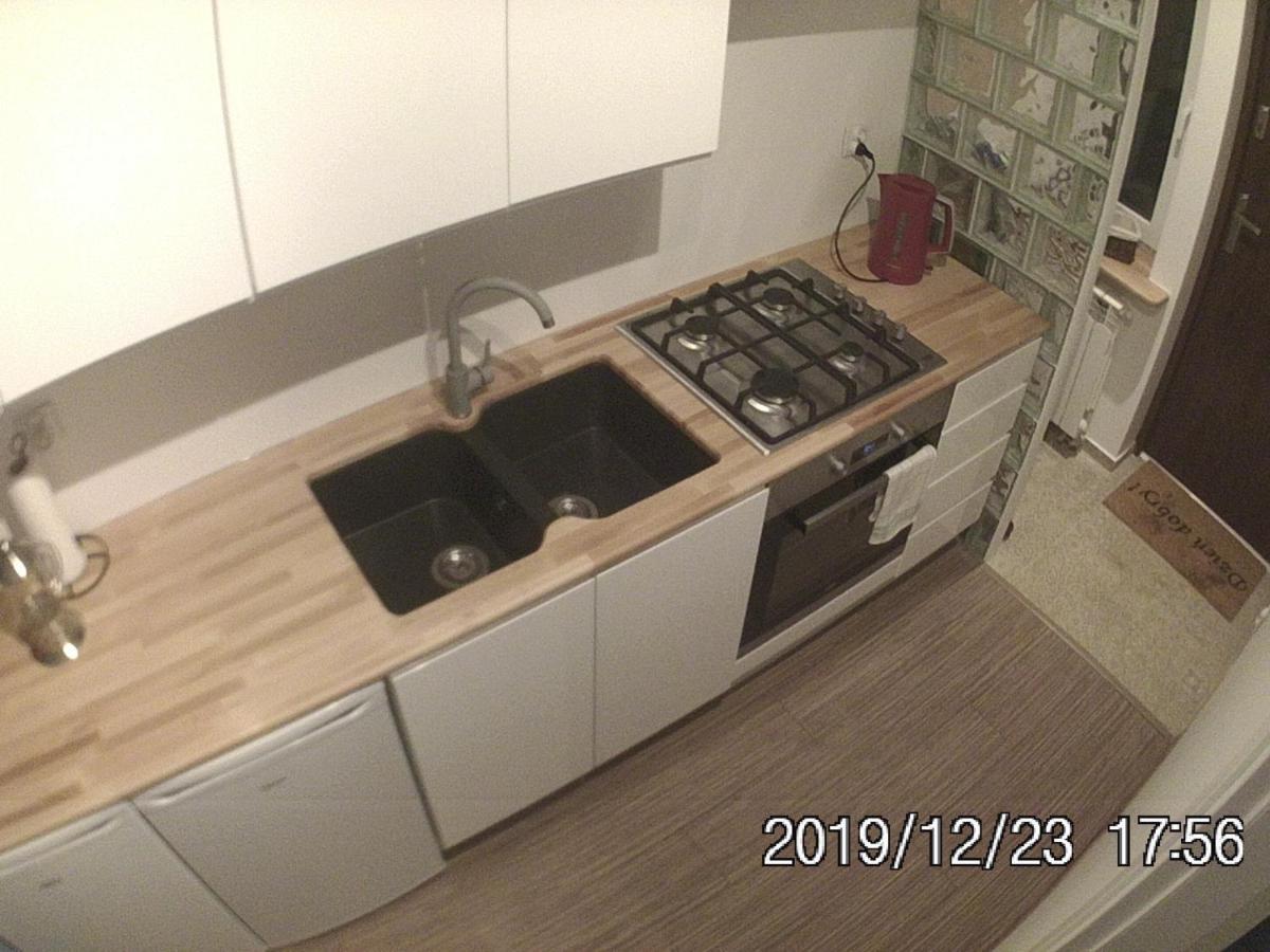Rent0Nline Brwinow Rooms Экстерьер фото
